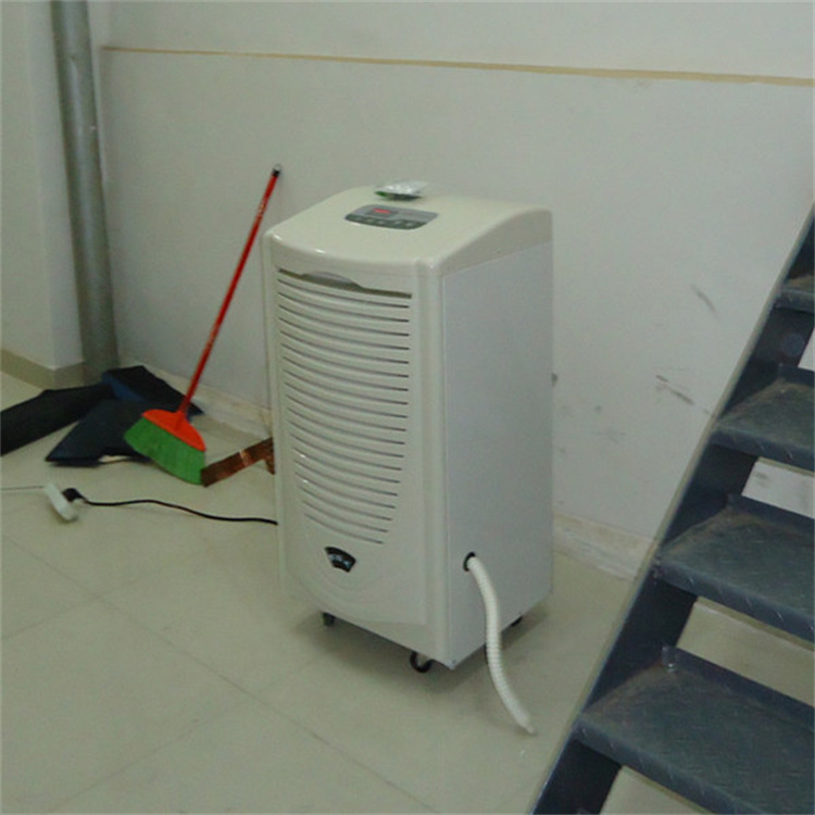 除濕機冷凝器水多怎么辦 除濕機冷凝器水多怎么辦