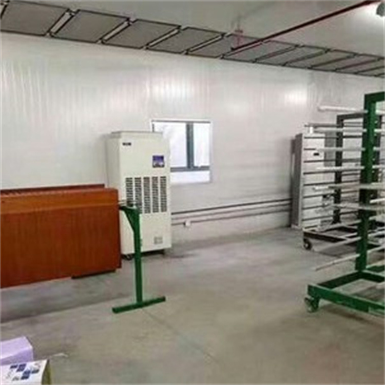 蟑螂鉆進除濕機里怎么辦