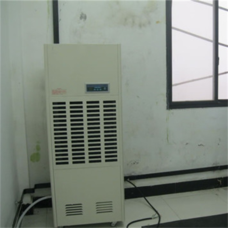 如何防止地臺(tái)床潮濕？臥室地臺(tái)床除濕器的使用建議